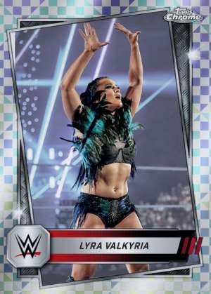 Lyra Valkyria - Raw