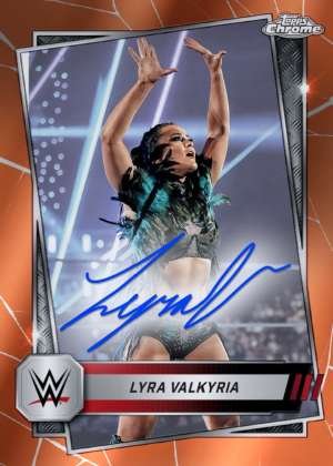 Lyra Valkyria - Raw